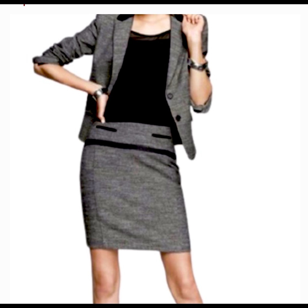 Express pencil skirt size 4